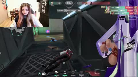 Snapshot of linddamortt chatting on 02.05.25 CatalinaANIDEA online show from 02.05.25