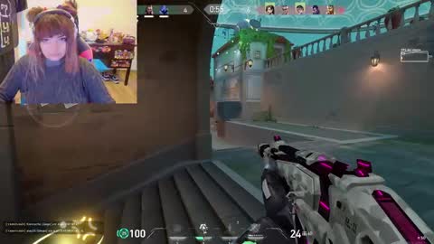 Snapshot of linddamortt chatting on 02.15.25 CatalinaANIDEA online show from 02.15.25