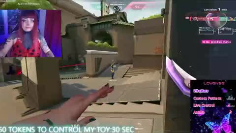 Snapshot of linddamortt chatting on 10.16.25 CatalinaANIDEA online show from 10.16.25