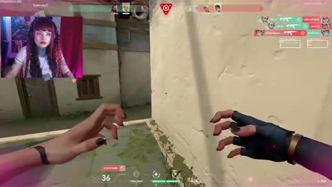 Snapshot of linddamortt chatting on 10.26.25 CatalinaANIDEA online show from 10.26.25