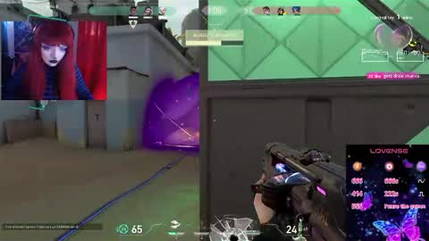 Snapshot of linddamortt chatting on 10.30.25 CatalinaANIDEA online show from 10.30.25