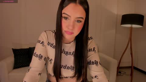 Lindsey Moss online show from 12.08.24