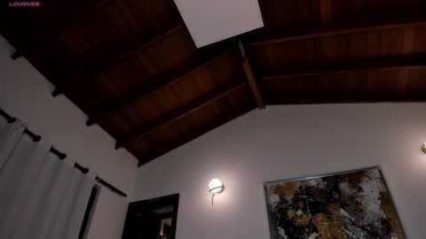 Lindsey Moss online show from 01.20.25