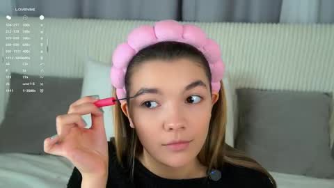 Kate online show from 10.25.25