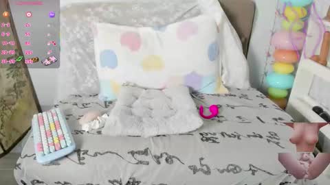 Snapshot of linhh99 chatting on 12.23.25 linhh99 online show from 12.23.25