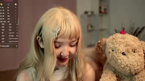 Linh -   online show from 05.10.26