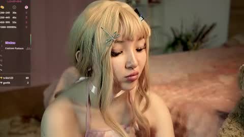 Linh -   online show from 05.12.26