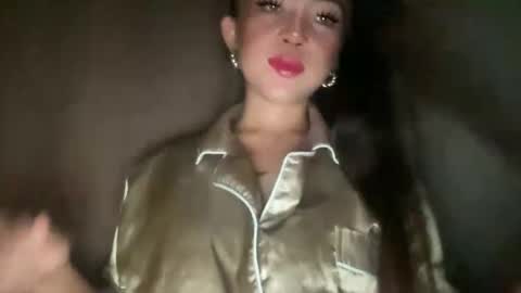 linkingqueens online show from 12.15.25