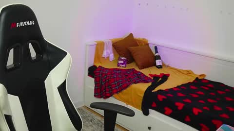 Snapshot of linphea chatting on 02.28.26 Tina online show from 02.28.26