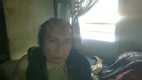 Snapshot of linseyyy chatting on 01.11.25 belledelfyyy online show from 01.11.25