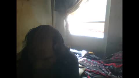 Snapshot of linseyyy chatting on 02.02.25 belledelfyyy online show from 02.02.25