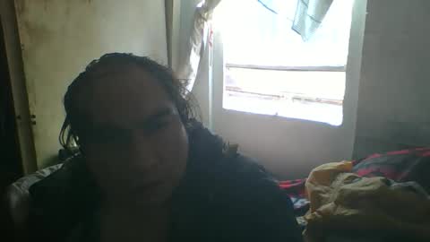 Snapshot of linseyyy chatting on 11.19.25 belledelfyyy online show from 11.19.25