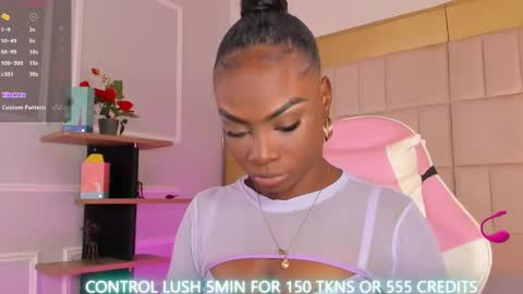 Snapshot of linsyadams chatting on 12.21.24     online show from 12.21.24