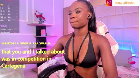 Snapshot of linsyadams chatting on 01.30.25     online show from 01.30.25