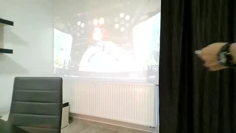 Snapshot of lionbanx chatting on 02.25.25 Leo online show from 02.25.25