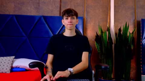 Snapshot of lionfoster chatting on 10.21.25 LION FOSTER online show from 10.21.25