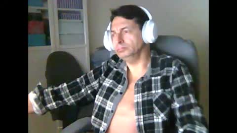 Snapshot of liongr69 chatting on 12.26.24 liongr69 online show from 12.26.24