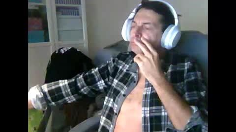 Snapshot of liongr69 chatting on 01.10.25 liongr69 online show from 01.10.25