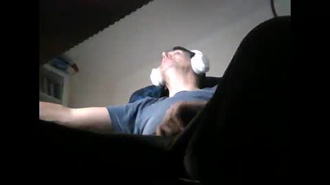 Snapshot of liongr69 chatting on 03.02.25 liongr69 online show from 03.02.25