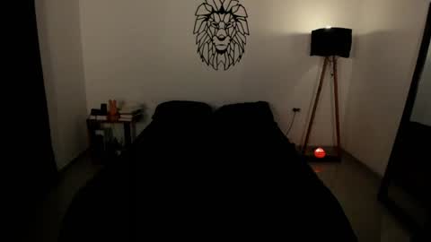 Lion online show from 04.10.26