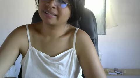Liora selenex online show from 04.29.26