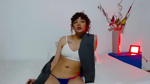 Eliza Moreau online show from 03.16.26