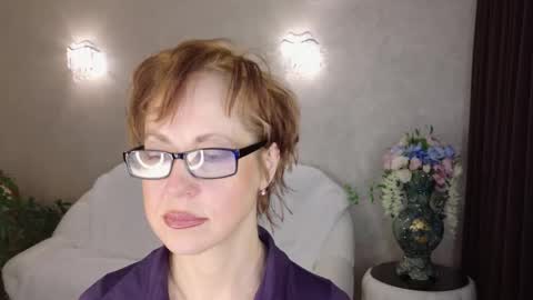 Liora Weiss online show from 03.04.26