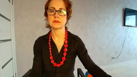 Liora Weiss online show from 04.20.26