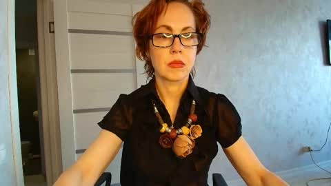 Liora Weiss online show from 04.29.26