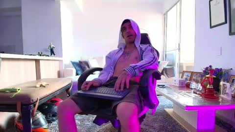 Snapshot of liorvante chatting on 02.09.26 Lior Vante online show from 02.09.26