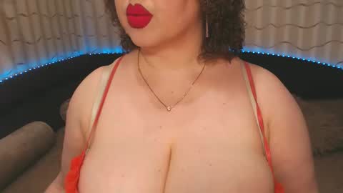 Snapshot of lipsaddiction chatting on 02.26.25 LIpsAddiction online show from 02.26.25
