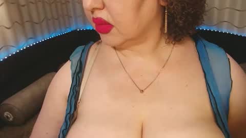 Snapshot of lipsaddiction chatting on 11.07.25 LIpsAddiction online show from 11.07.25