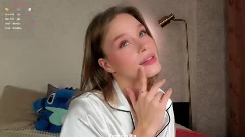 Lina online show from 11.10.25