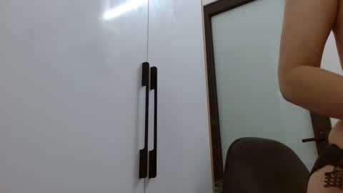 lisa_1011 online show from 02.27.26