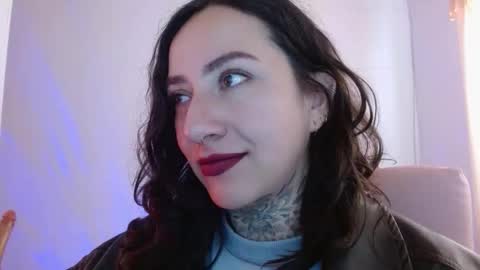 Snapshot of lisa_avila_ chatting on 01.08.26 Lisa online show from 01.08.26