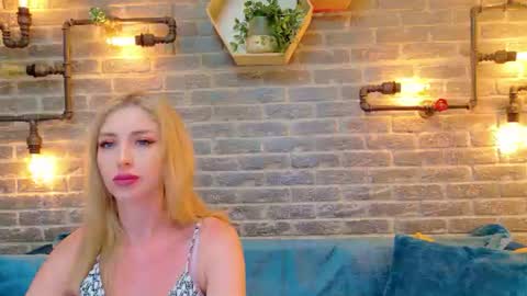 Lisa Caprice online show from 07.27.26