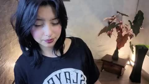 Snapshot of lisa_dolly_nyx chatting on 05.01.26 lisa dolly nyx online show from 05.01.26