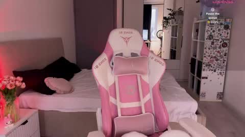 lisa_moons online show from 04.22.26