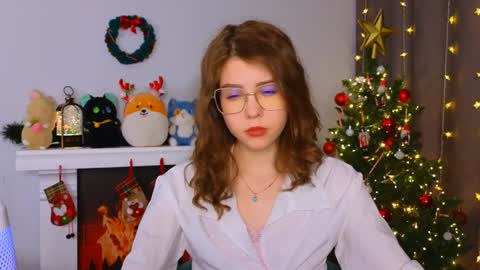 Snapshot of lisa_roses chatting on 01.08.25 Lisa online show from 01.08.25