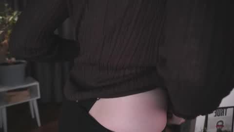 Elisabeth or Lisa online show from 10.24.25