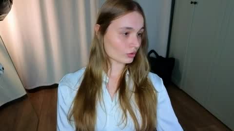 Elisabeth or Lisa online show from 05.19.26