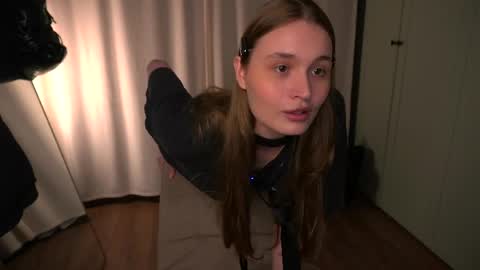 Elisabeth or Lisa online show from 05.22.26
