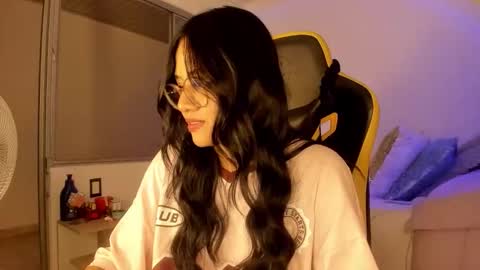 Lisa Thompson online show from 10.30.25