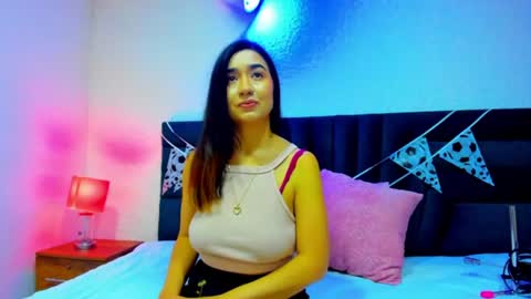 lisa white  online show from 06.15.26
