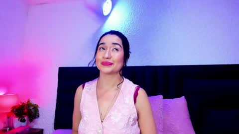 lisa white  online show from 08.07.26