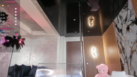 Snapshot of lisaakira chatting on 03.18.26 onlyfans-lisaakira instagram-lisaakira9 twitter-lisaakira4 online show from 03.18.26