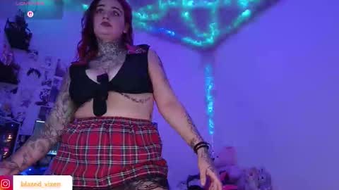 Snapshot of lisacasandra chatting on 02.12.26 lisacasandra online show from 02.12.26