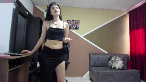 Lisa Gray Independent Model online show from 06.17.26