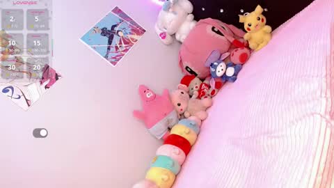 Snapshot of lisahadidd chatting on 11.22.25 lisahadidd online show from 11.22.25