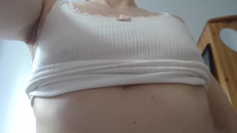 Snapshot of lisaskybaby chatting on 06.10.26 Lisaskybaby online show from 06.10.26